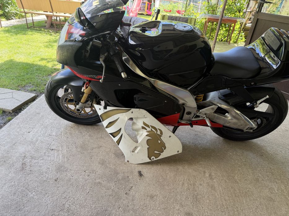 Aprilia Rsv 1000