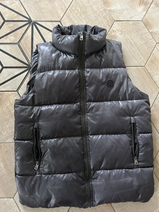Мъжки елек Moncler