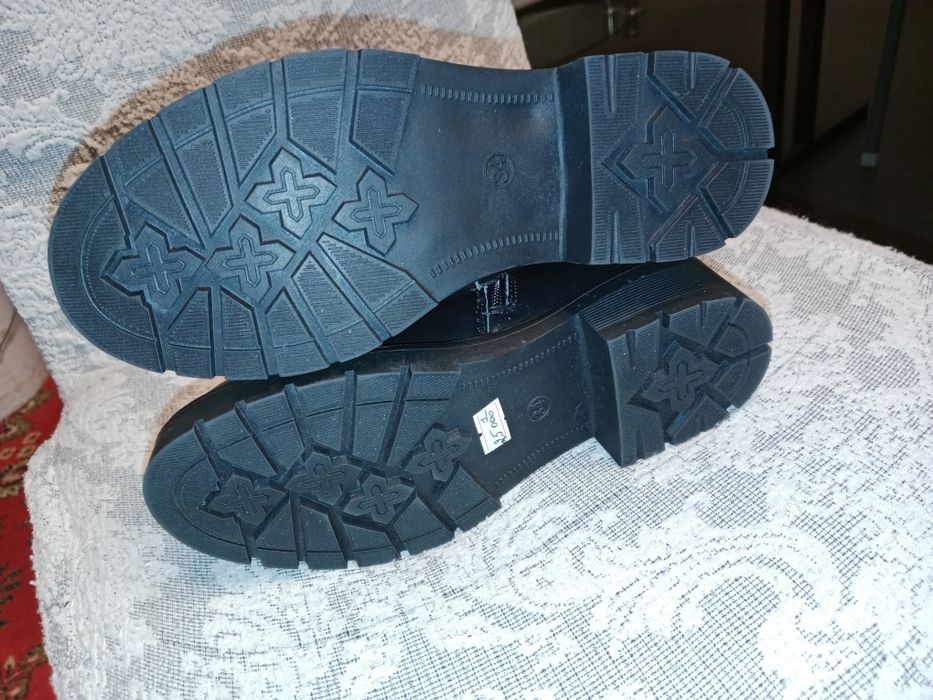 Продам сапоги детские