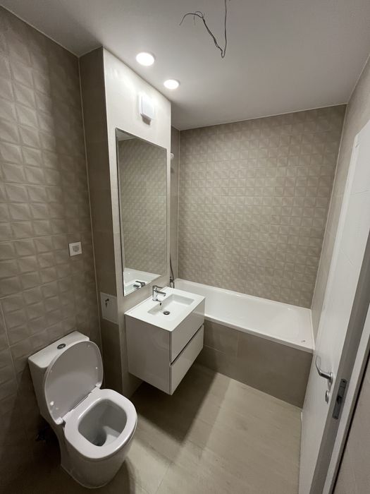 ÎNCHIRIERE: Apartament nou 2 camere nemobilat + Loc parcare subteran – Complex HILS Titanium (Zona Pallady)