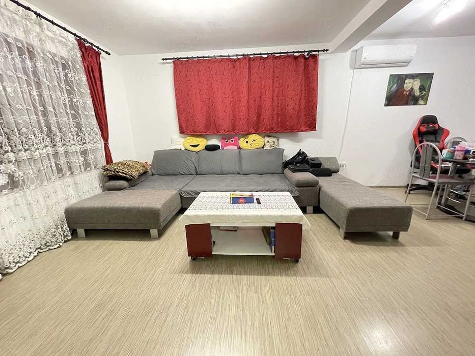 Proprietar vând casă cu teren în vatra satului Săcălaz