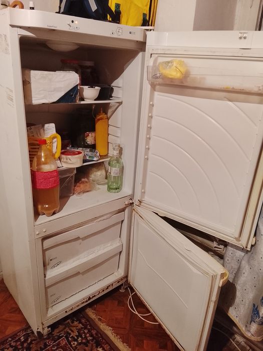 Продам холодильник