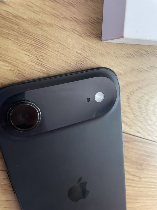 Бартер iPhone Air 256gb 100% black 51 cycle