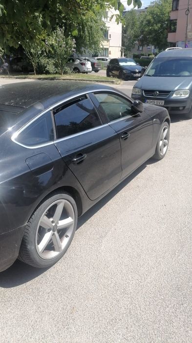 Vând Audi A5 2010