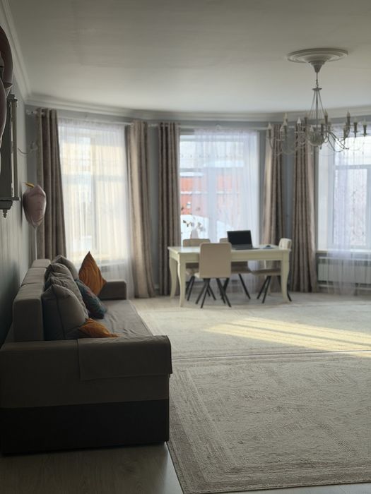 Продается таунхаус в центре города Уральск