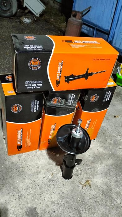 Продам амортизаторы на камри 30-35