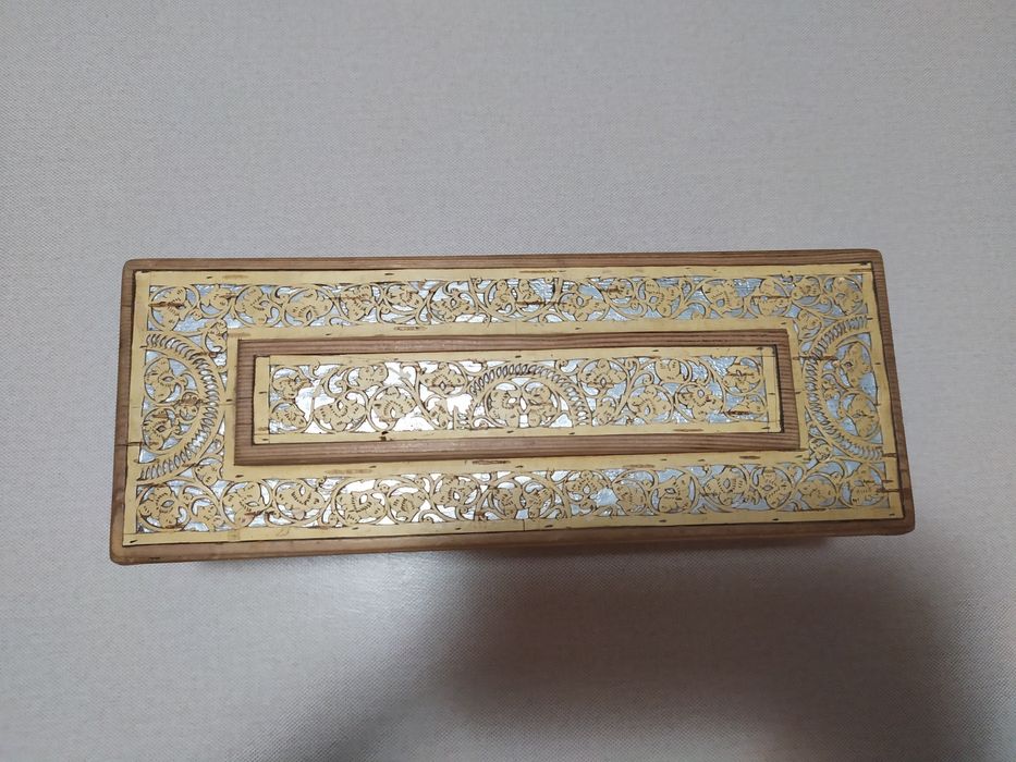 Продаю шкатулку из дерева