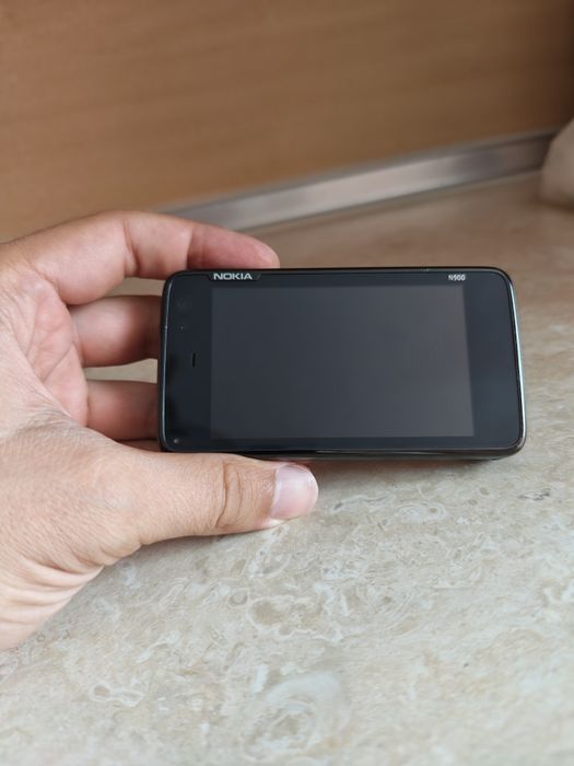 Nokia N900, Maemo, без бартери и пазарлъци