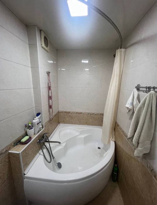 Qoraqamiah 2/4 da 3 xona evroremont