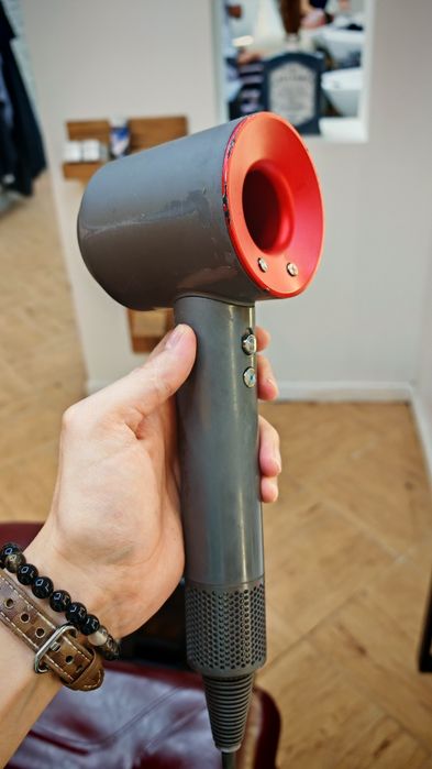 Dyson supersonic