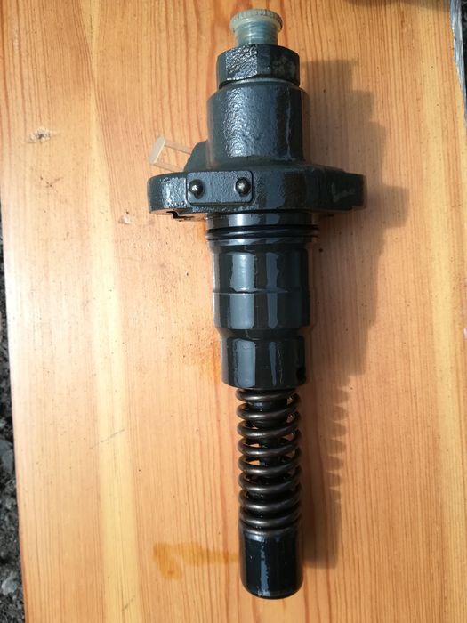 Продавам помпа за високо налягане на Fendt 9 серия