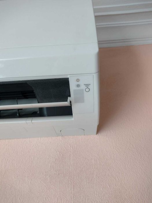 Инверторен климатик Hitachi 12 - неработещ