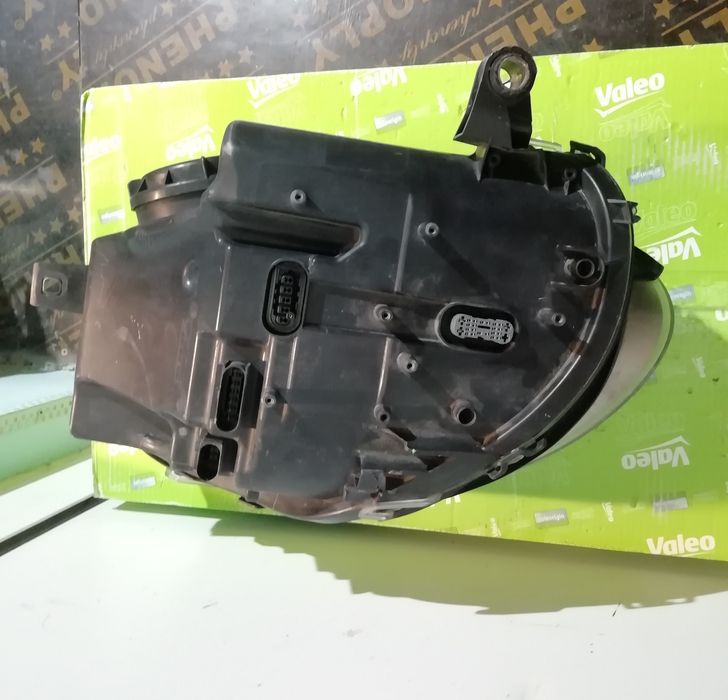 Фар Фарове за Мерцедес Р-класа В251 / Mercedes R-Class Minivan W251.