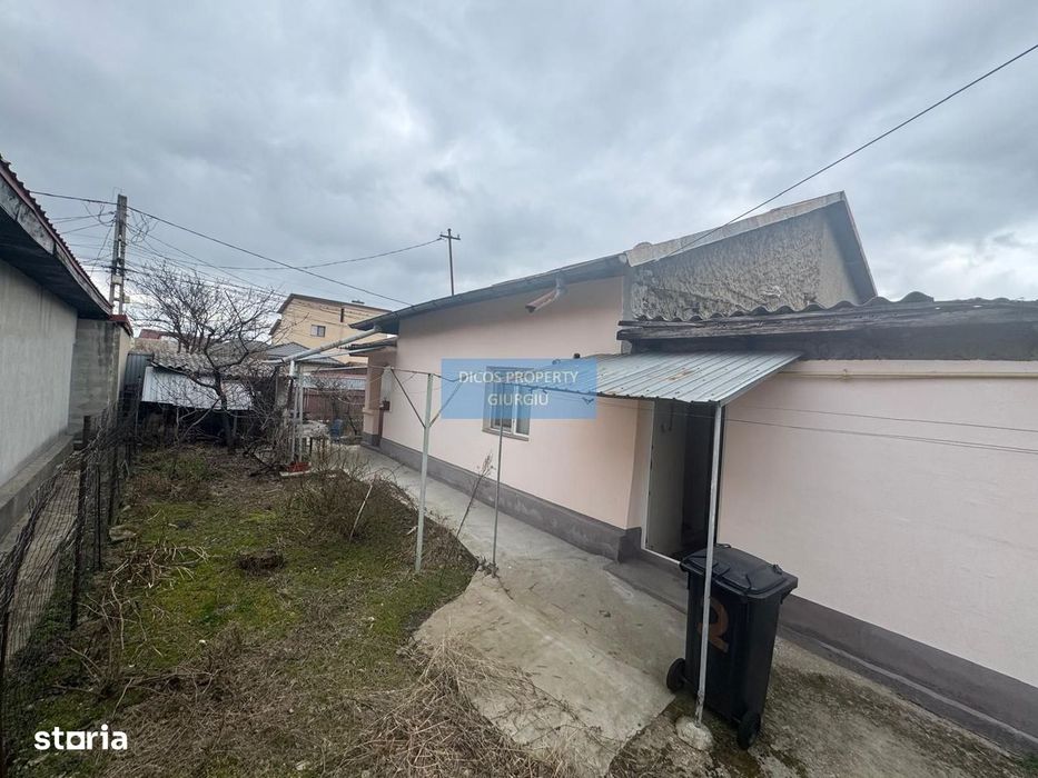 Casă de vânzare – Strada Mugurilor