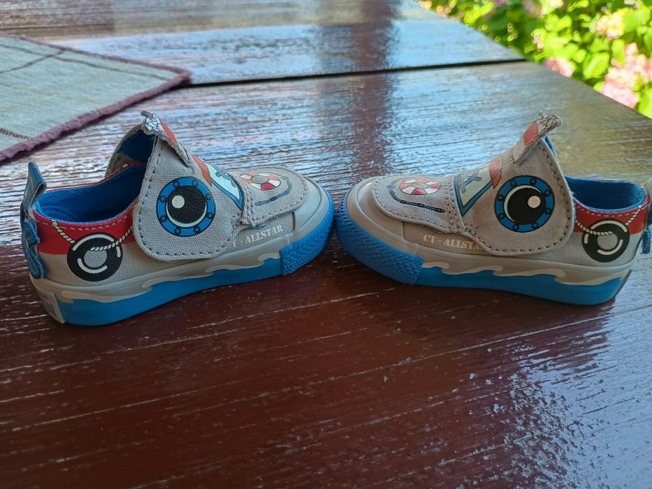 Converse  numărul 19