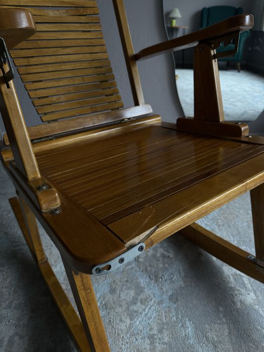 Продаю кресло качалку