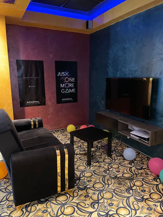 Конзолен TV шкаф