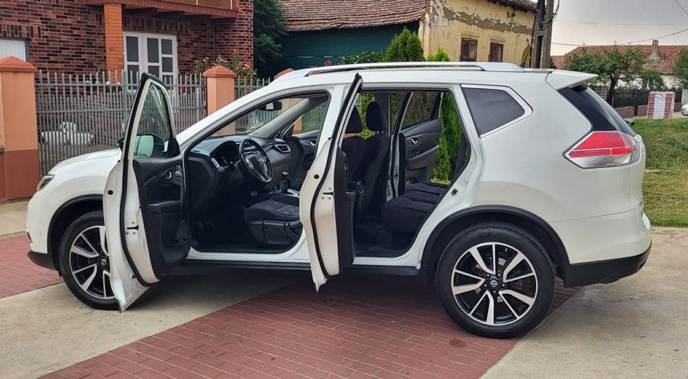 Nissan X-Trail Tekna 1,6Dci 130cp an 2016 euro 6 recent adus in tara