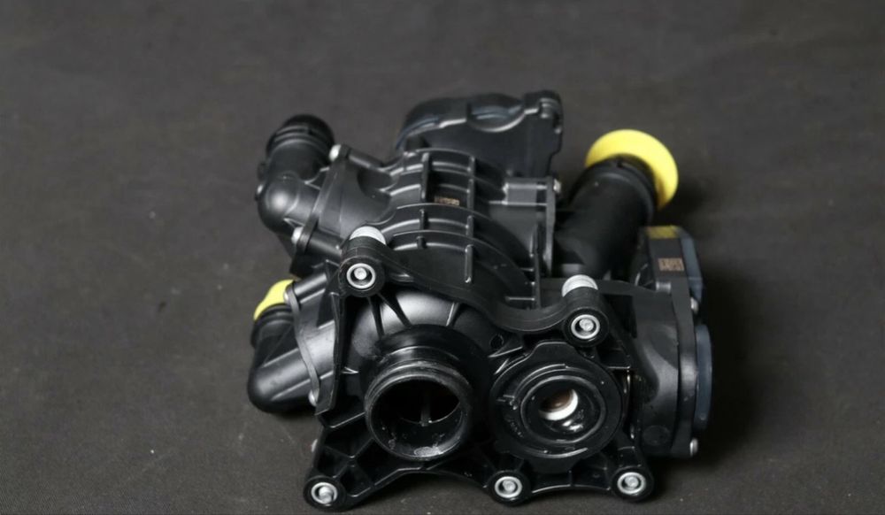 8642560 модул термостат  BMW X3 G01 20i X X5 G05 X6 G06 30iX