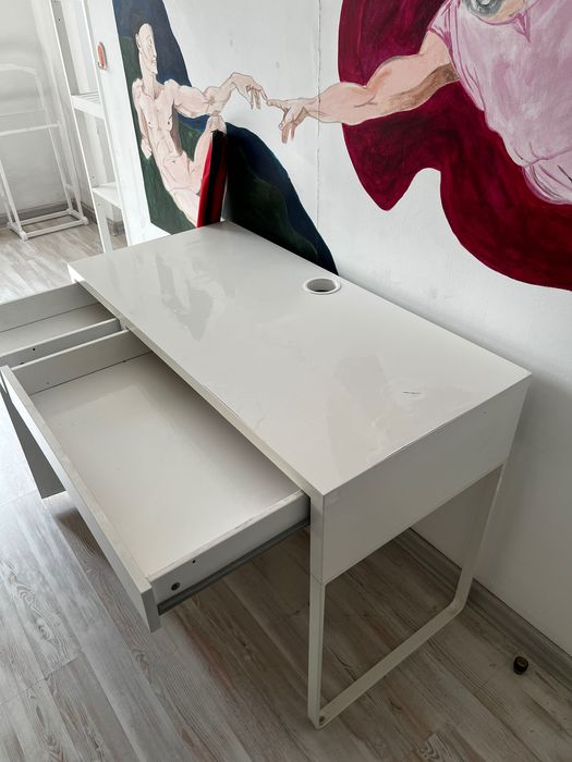 Стол Икеа срочная продажа