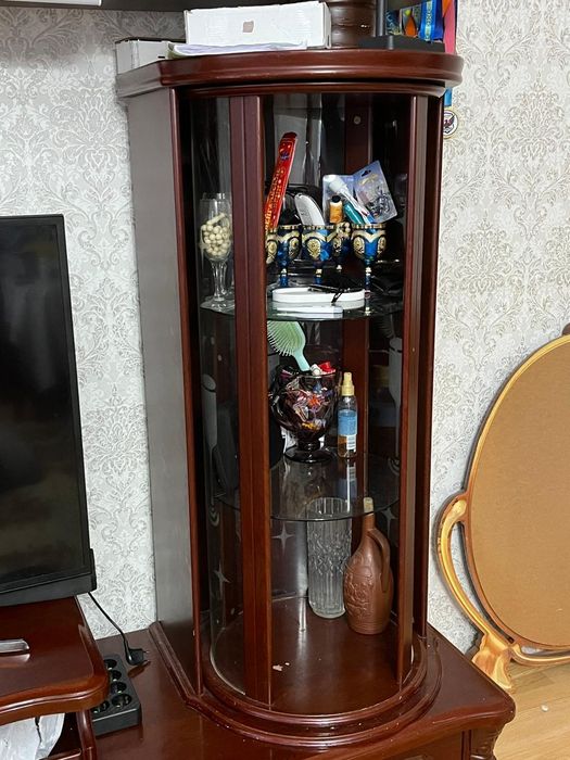 Стенка (шкаф) для гостиной