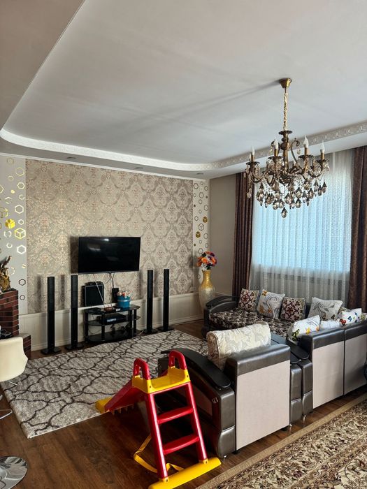 Дом в мкр Оркен-2.вдоль трассы