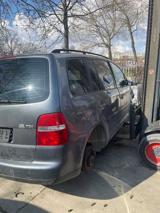 Фолксваген Туран Volkswagen Touran 1.9 tdi 101 ks 2003Г  на части