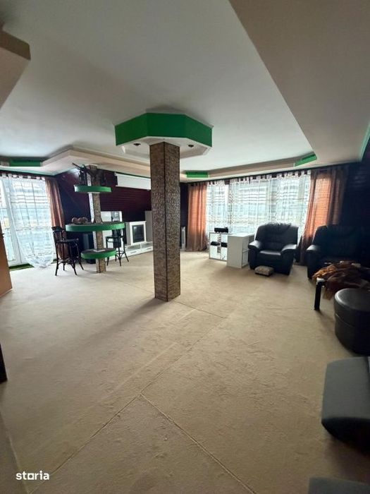 Casa  spatioasa , teren 3300 mp, Dornesti