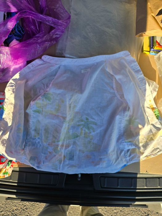 Compleu cămașa cu mânecă scurta și pantaloni scurti