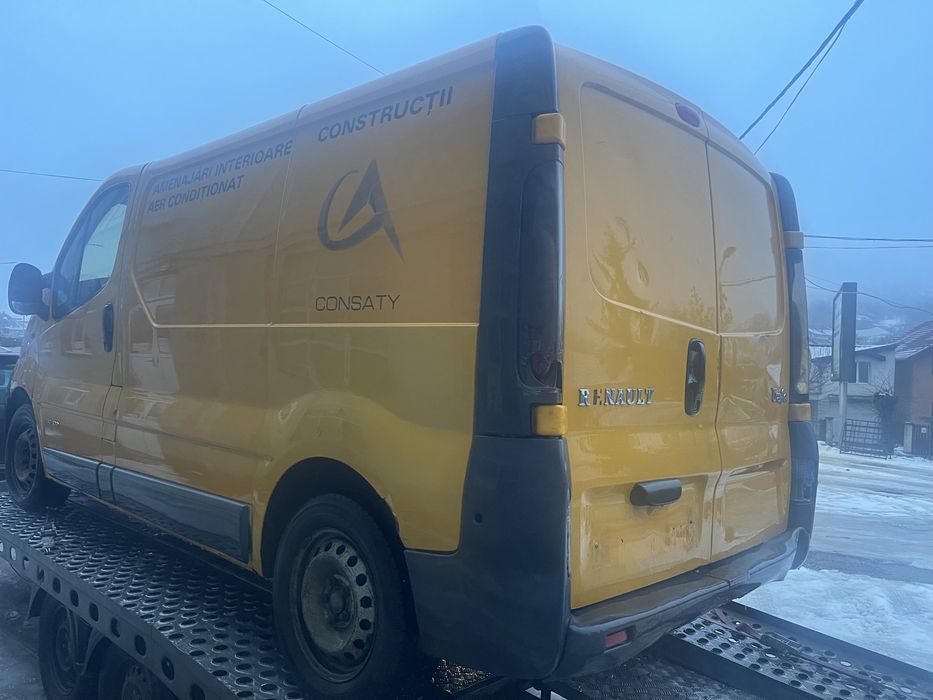 Renault trafic 1.9 dci 6+1