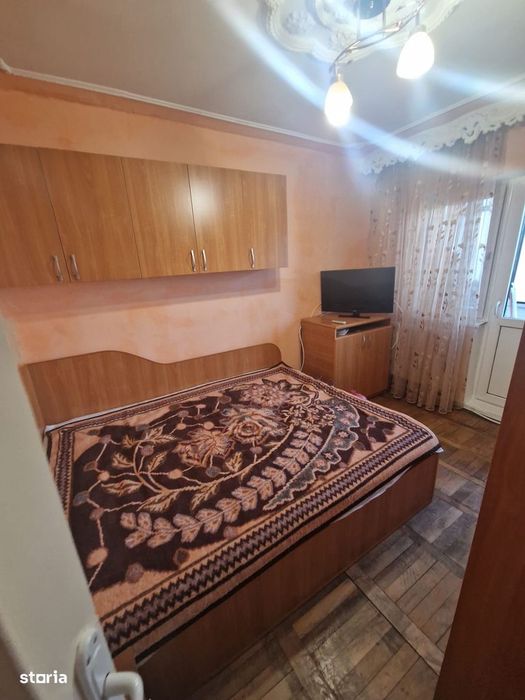 De vanzare apartament 2 camere, balcon, 50mp, etaj intermediar, 37000e