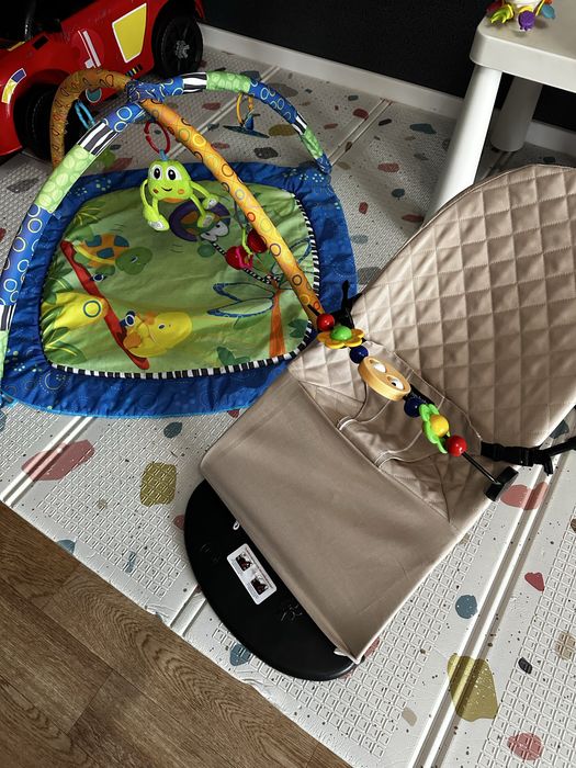 Продам детский игровой коврик и шезлонг