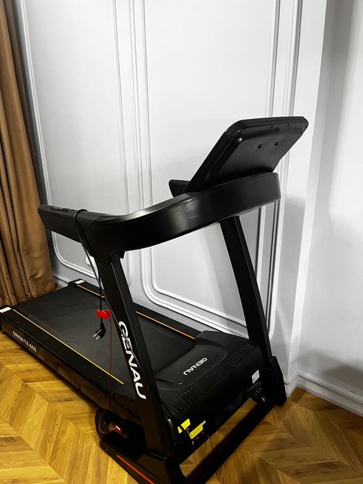 Беговая дорожка GENAU