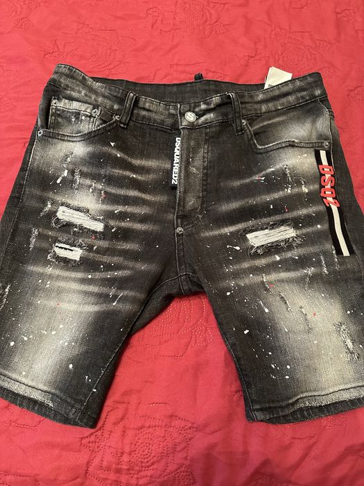 Къси летни мъжки дънки.