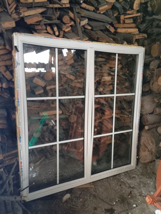 Продам окно размер 130/135 стекла каралаш в хорошем состоянии