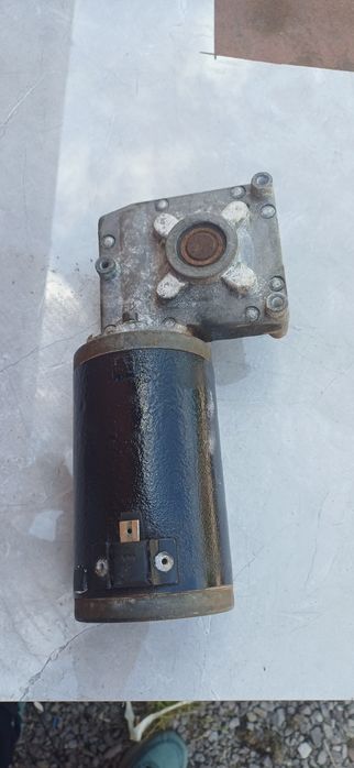 Motor mover rulota