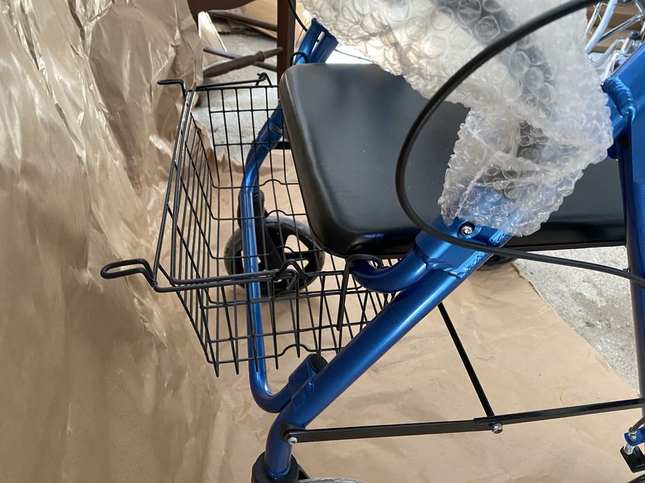 Cadru( rolator) cu 4 roti