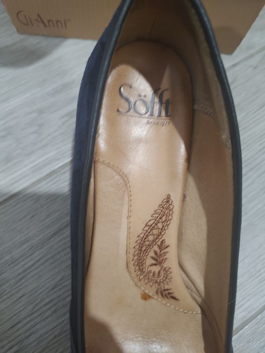 Дамски обувки от естествена кожа