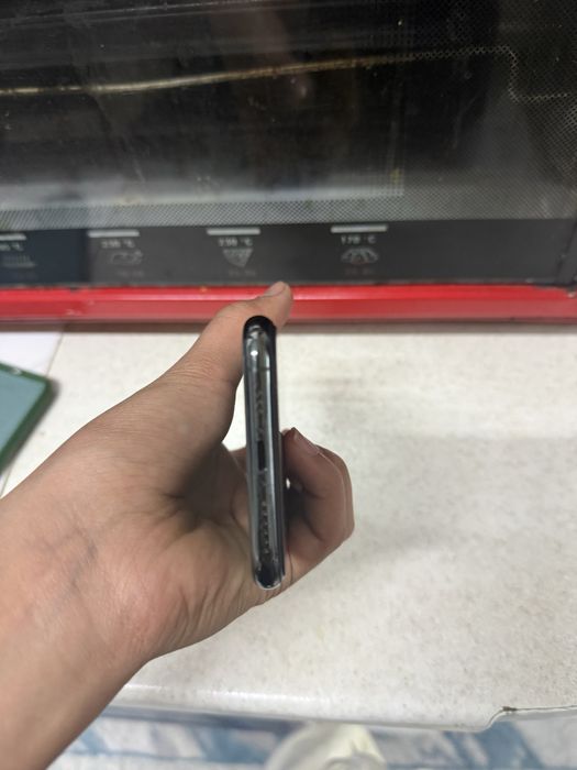 Айфон 11 про продам