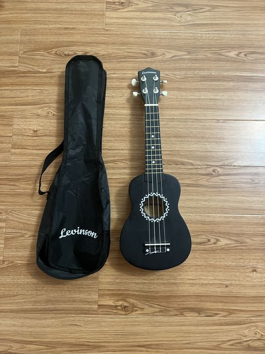 Продам    Укулеле