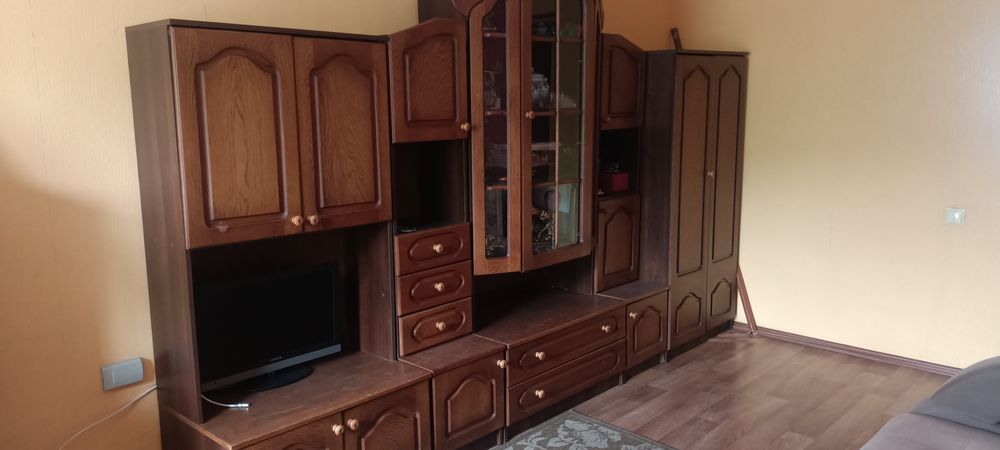 Продам стенку гостиную