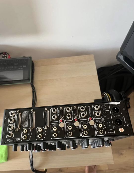 Allen & Heath PlayDifferently MODEL1