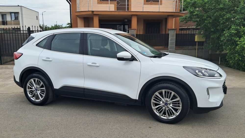Ford Kuga Plug-In Hybrid Titanium, Benzină Hybrid, 225 CP, automată, eCVT  EURO 6 Garanție 12-36 luni Finanțare  rate fixe, Livrare