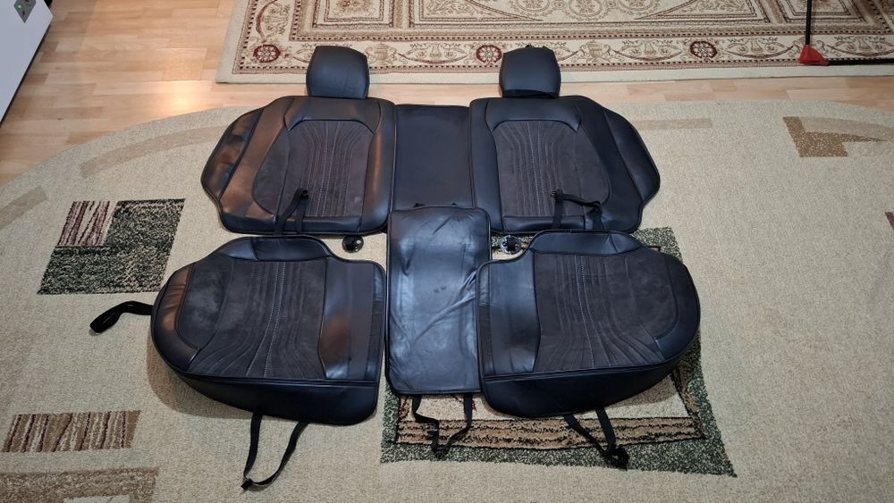 Продам Авто  чехол  в комлекте