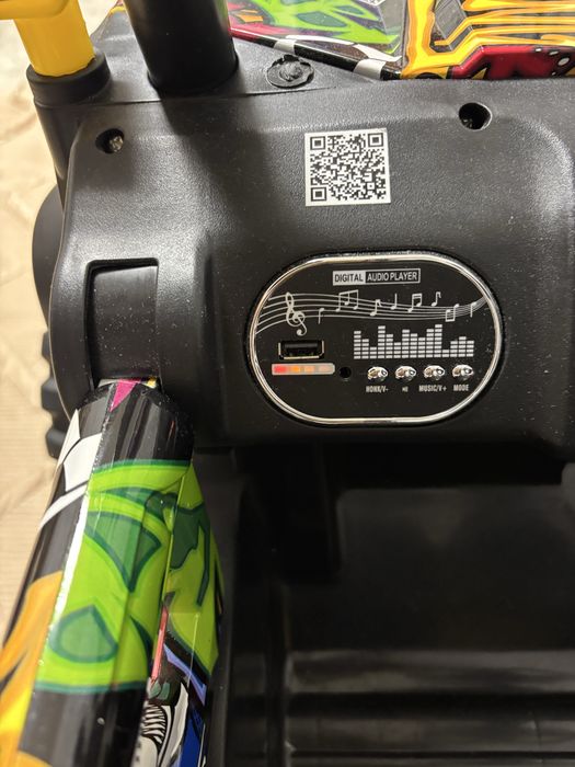 Машинка детская новая