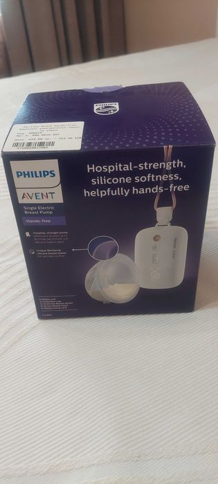 Помпа за кърма и столче за новородено