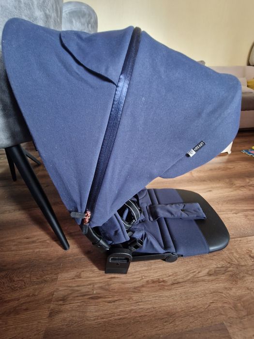 Продавам количка CARRELLO ULTRA 2 IN 1