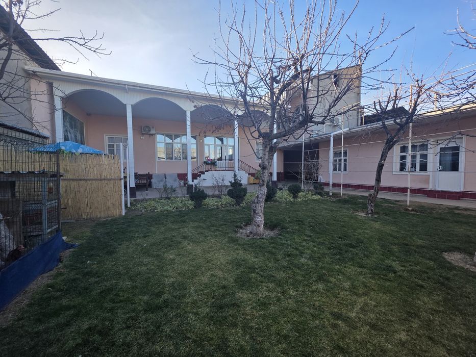 Кибрай тумани Бирлик махалласида 6 сотих 7 хонали  уй сотилади.