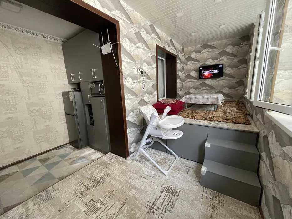 Продаётся  !!! Просторный  уютный 2хкомнатный квартира в Каракамиш2/4