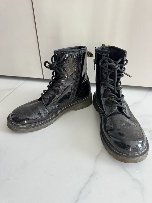 Bocanci Dr. Martens
